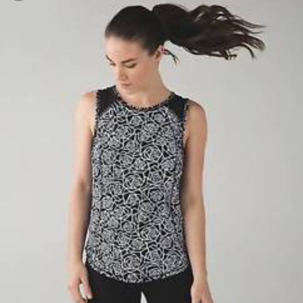 Lululemon Sculpt tank top
